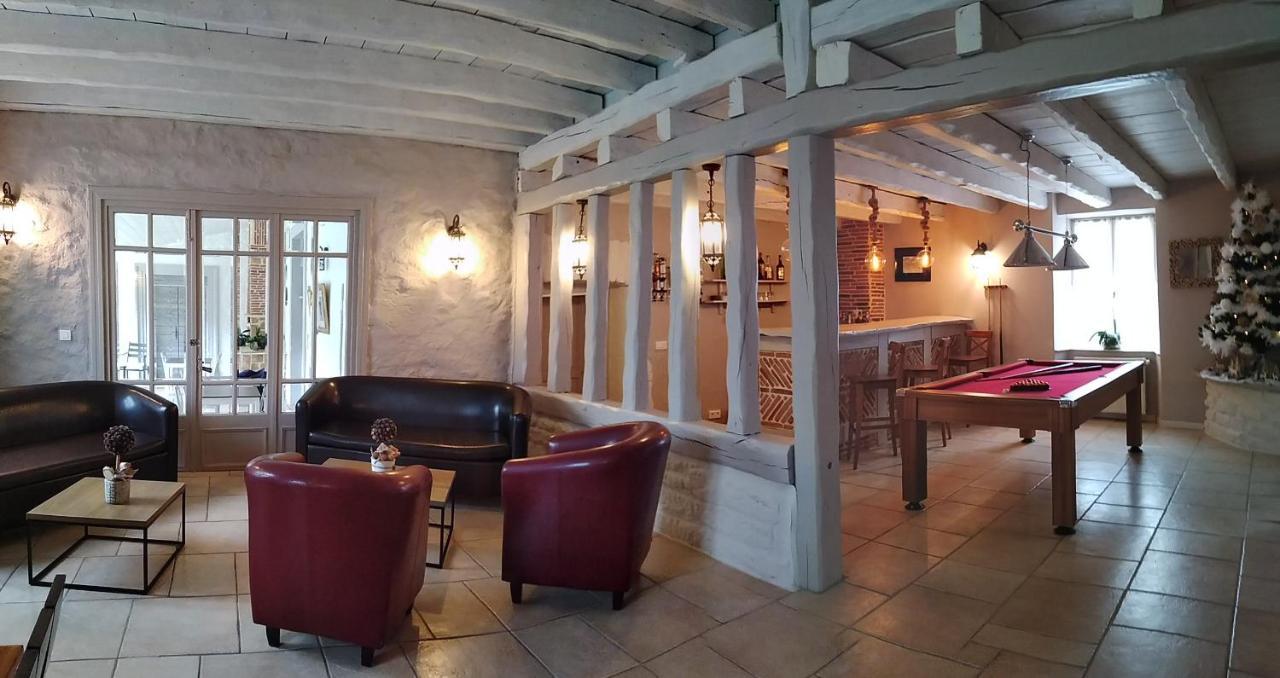 蝴蝶庄园酒店 Beaujeu-Saint-Vallier-et-Pierrejux 外观 照片