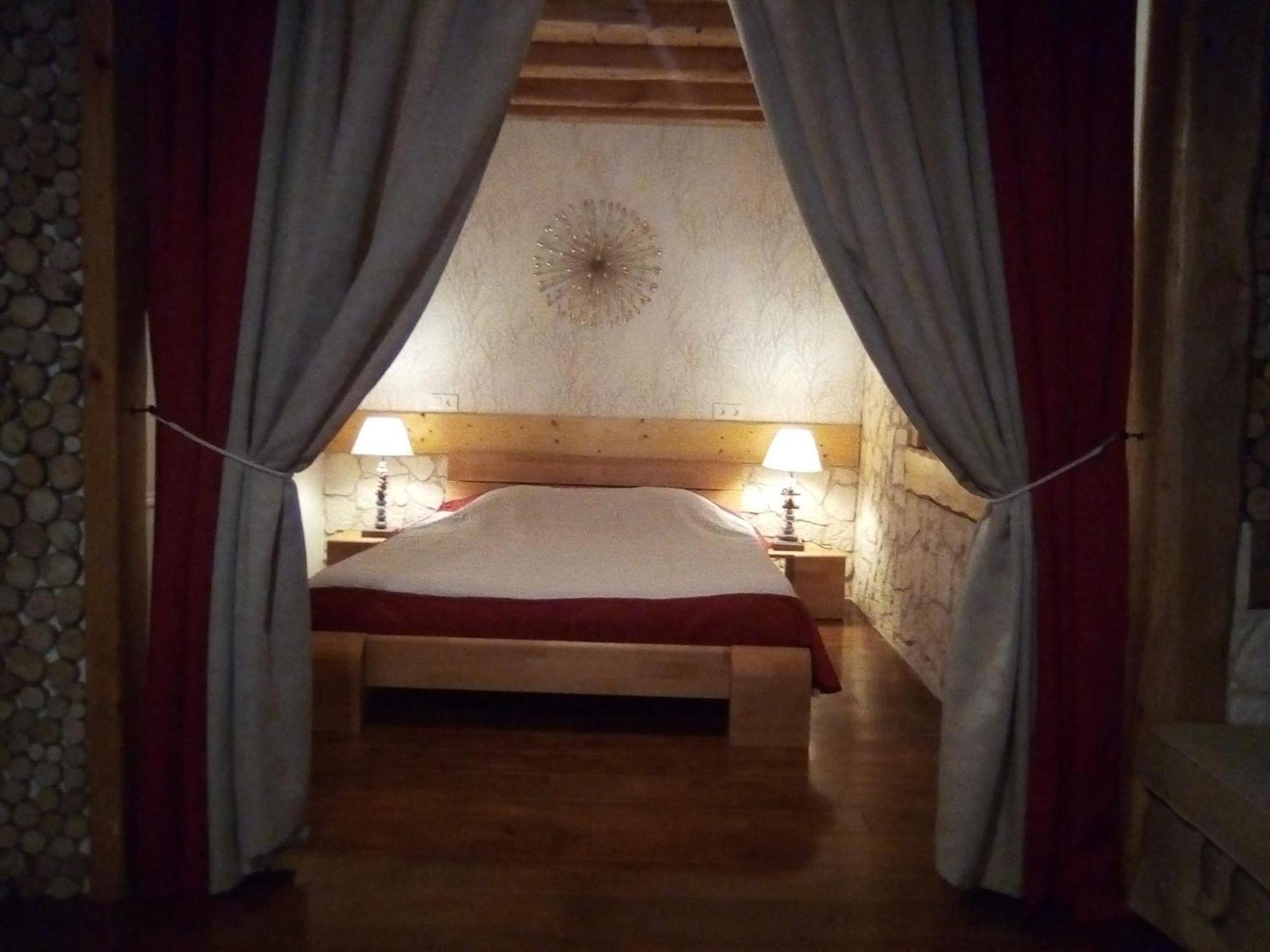 蝴蝶庄园酒店 Beaujeu-Saint-Vallier-et-Pierrejux 外观 照片