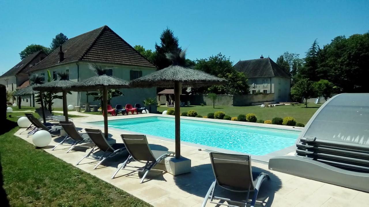 蝴蝶庄园酒店 Beaujeu-Saint-Vallier-et-Pierrejux 外观 照片